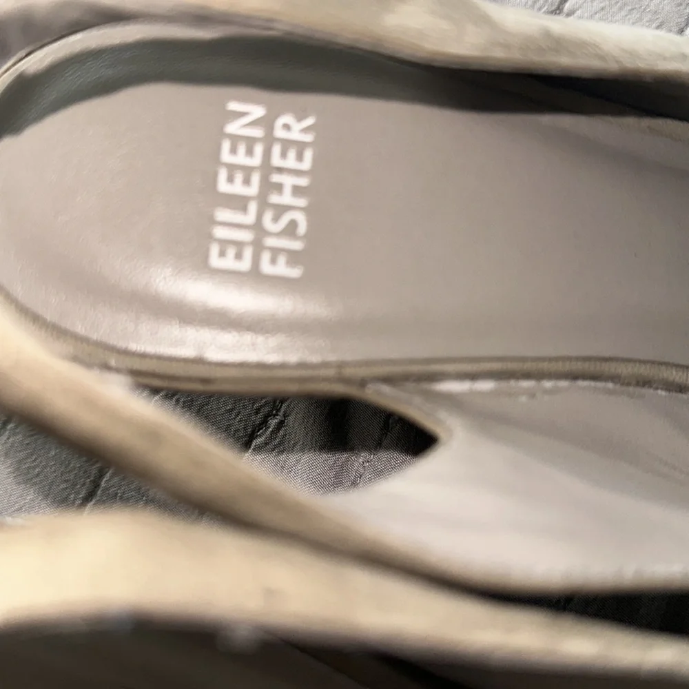 Eileen Fisher Nubuck Leather Wedge Sandals 8 Gray Slingback